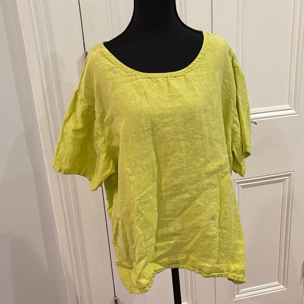 Lime Green Women's Short Sleeve Top